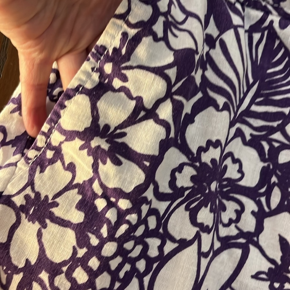 New York & Co. white with purple floral linen blend shorts. Size 12 - Picture 4 of 9